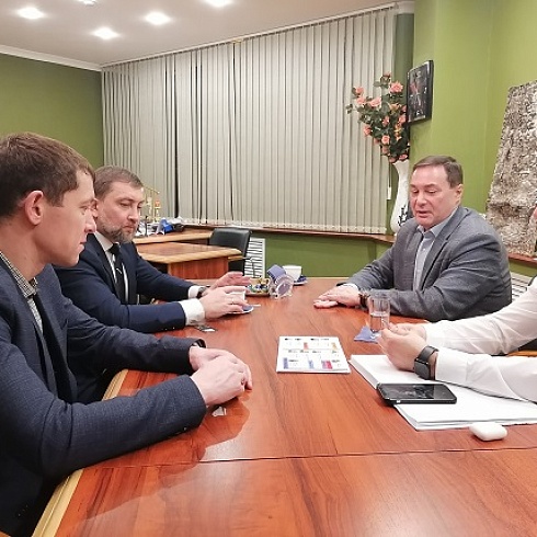 В ТПП Коми прошла рабочая встреча с министром здравоохранения Коми Игорем Дягилевым и руководителем «Мобильных решений»  Айратом Рамазановым